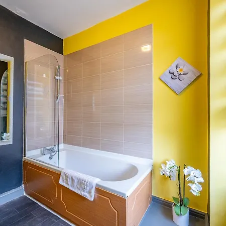 *1Es* For Your Most Relaxed & Cosy Stay + Free Parking + Free Fast Wifi * Leeds  Exterior photo